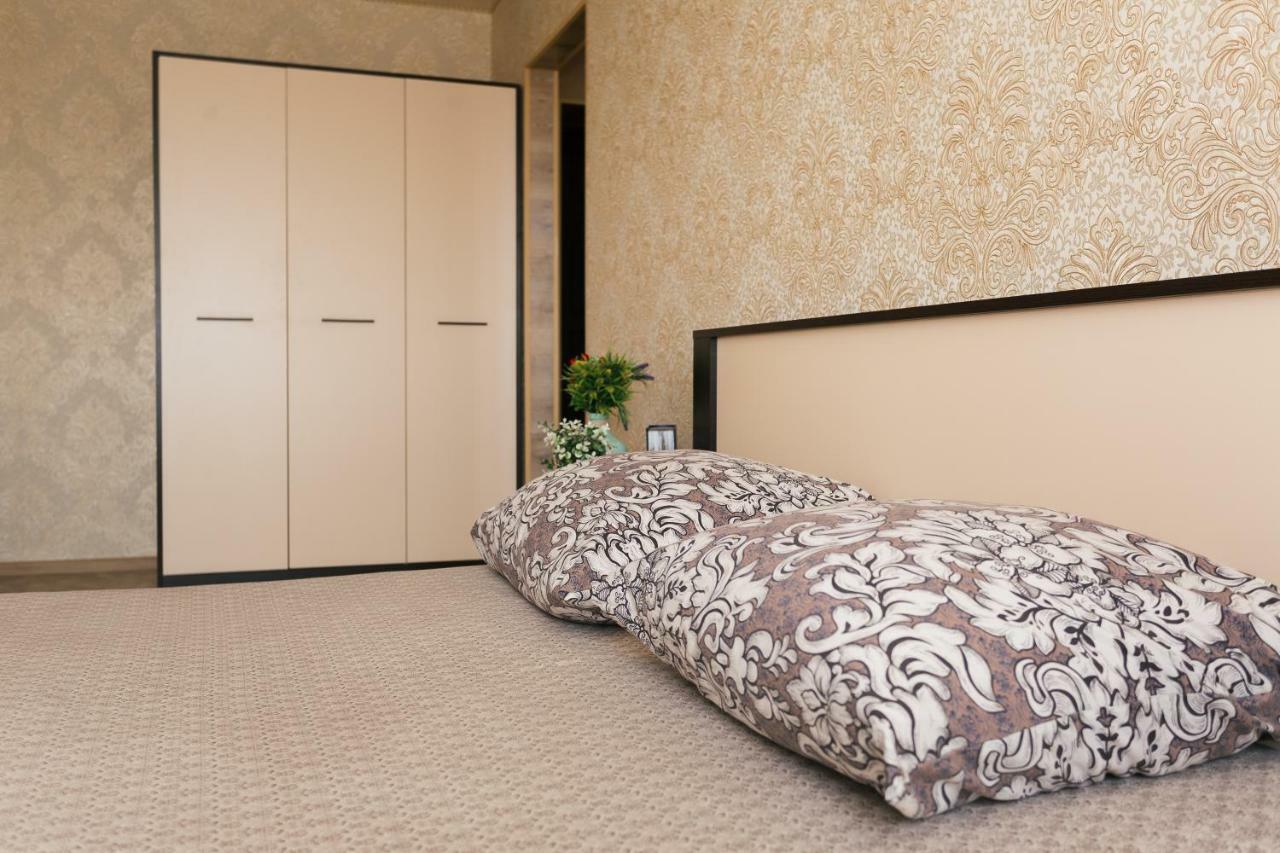 Luxury Apart-Hotel On Kharkovskaya Neer Manufaktura Szumi Kültér fotó